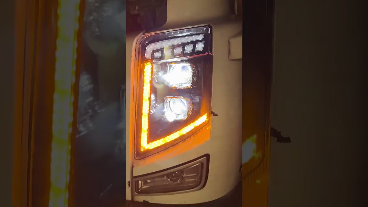 Комплект LED Фарове с DRL дневна светлина къси-дълги, мигач за камион Volvo FH13 FH16 FM460 FH500 - 24V