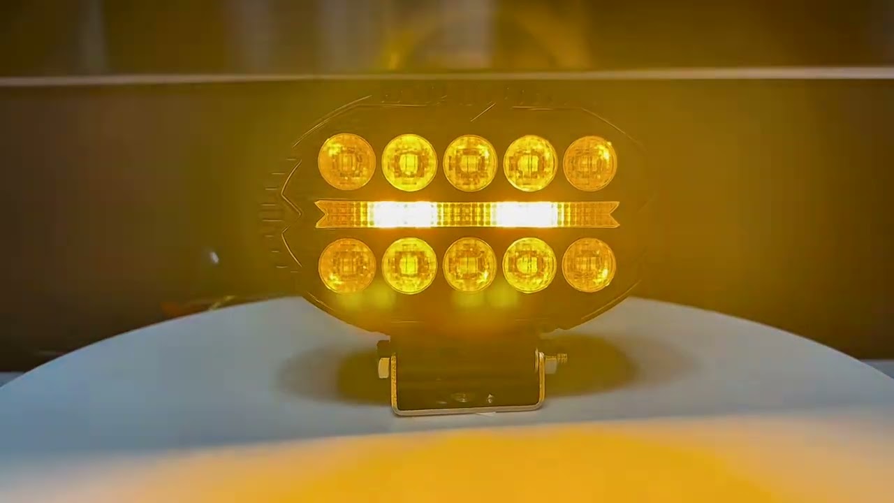 Универсален LED халоген с бяла светлина и оранжев DRL - 10 диода, 2000 lm, 12V-24V, IP67, 5 режима на работа, стробоскопичен режим и динамичен мигач