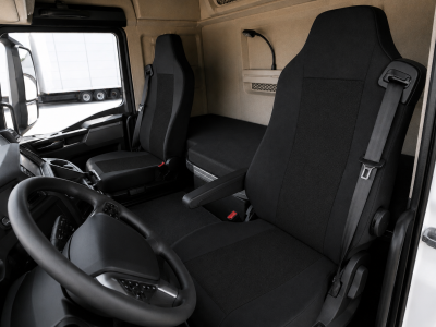 Комплект текстилна тапицерия за MAN TGA, TGL, TGX, TGS 2015–2021 г., 2 части, черна