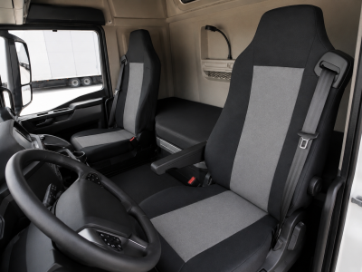 Комплект текстилна тапицерия за MAN TGA, TGL, TGX, TGS 2015–2021 г., 2 части, черно-сива