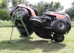 Механичен метален повдигач за косачка за трева и ATV с максимално натоварване до 400 кг
